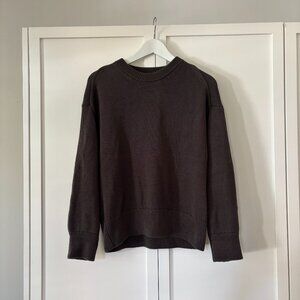 KOTN charcoal egyptian coton knit sweater (Size M)